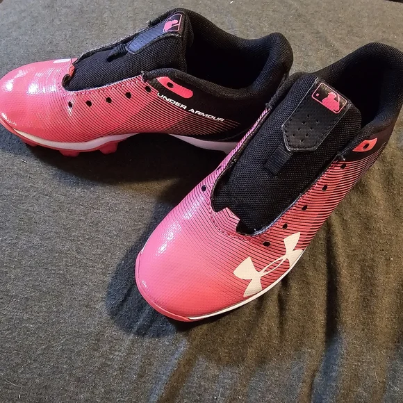 Under Armour Pink and Black Sneakers - Picture 2 of 7